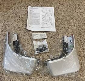 Gm84605063 Gm Parts Genuine 84605063 Molded Splash Guard-new-sealed Box Opened To Photograph