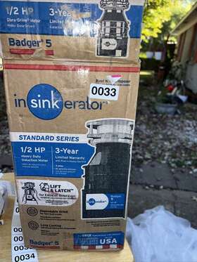 Insinkerator 313114594540 Badger 5 1/2 Hp Continuous Feed Kitchen Garbage Disposal Standard