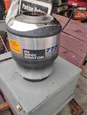 777se Insinkerator Garbage Disposal