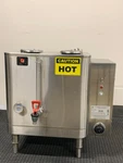Palm Coast, Fl: Grindmaster-cecilware 810E Water Boiler: Gal 099-8328212. Fixed Price $400.00.