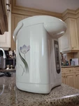 Spt Electric Kettle Dual-pump Hot Water Dispenser 17.75-CUP White Auto Boil. Fixed Price $39.00.