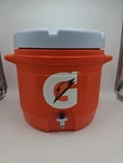 Rubbermaid Gatorade 7 Gallon 26.4 Liter Water Cooler Drink Dispenser Model 1655. Fixed Price $80.96.